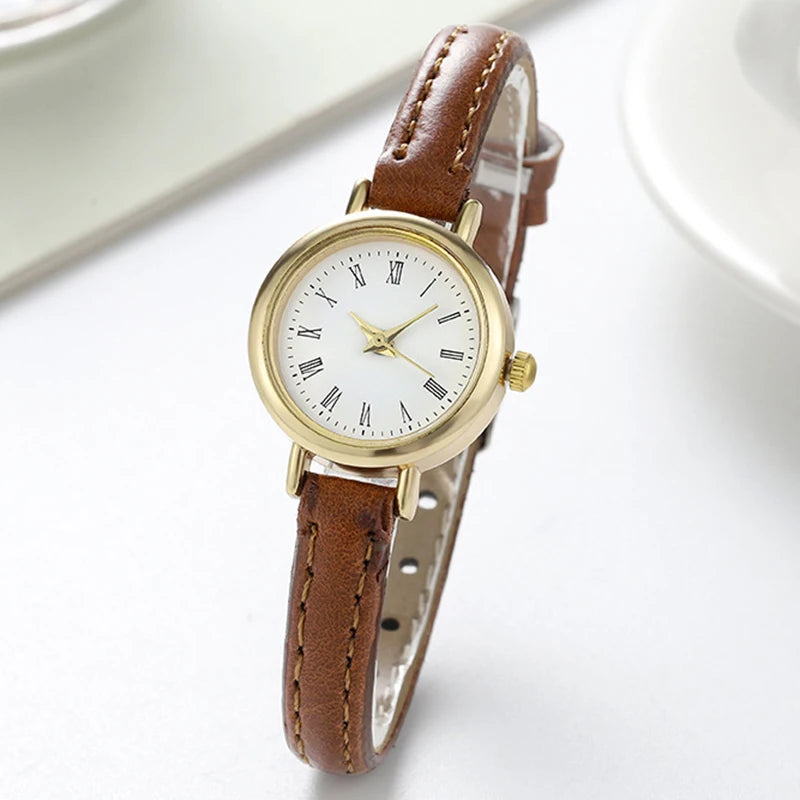 Simple Women Watches Luxury Design Leather Watch Ladies Quartz Wristwatch Womens Small round Dial Clock Reloj Mujer